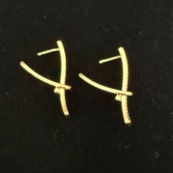 3/$17 Elegant Gold and Clear Rhinestone Pierced Earrings - Picture 4 of 4